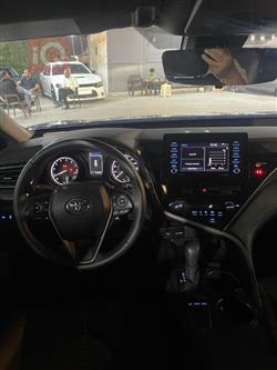 تۆیۆتا کامری